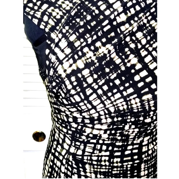 SLEEVELESS DRESS - Picture 6 of 7